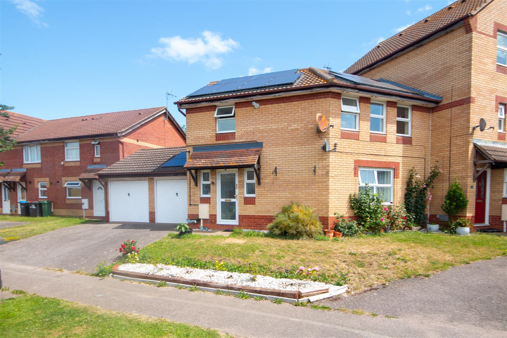 Rhodes Place, Oldbrook, Milton Keynes